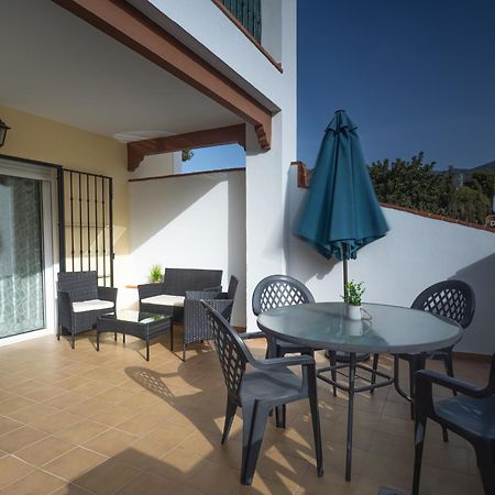 Apartamentos Chimenea Нерха Екстер'єр фото